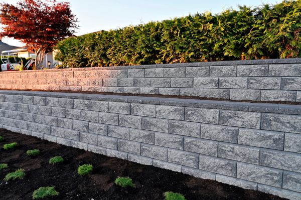 Concrete Retaining Wall Installation in Costa Mesa