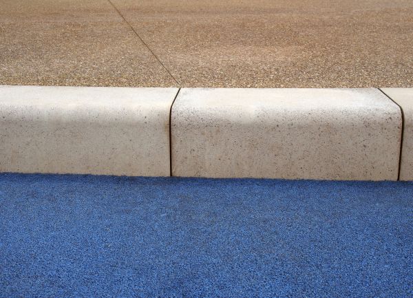 Curb And Sidewalk Installation in Costa Mesa