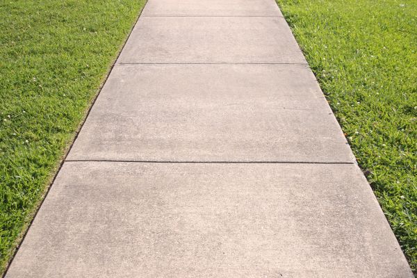Cement Sidewalk Replacement in Costa Mesa